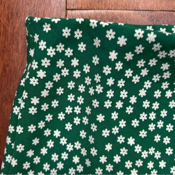 Maison D’ Amelie Springtime Green and White Ditsy Floral Skirt, Size 8 - Picture 3 of 8